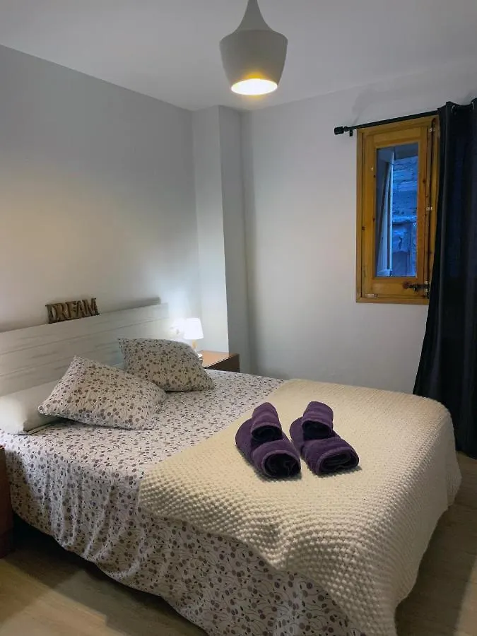 Apartaments Albinana Llavorsi Apartment