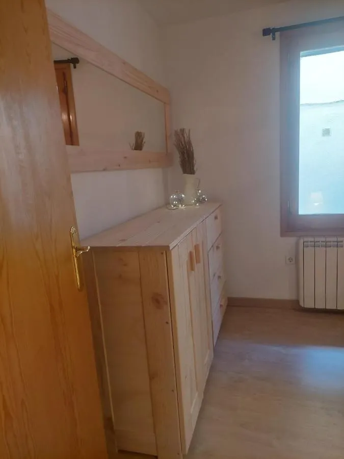 Apartment Apartaments Albinana Llavorsi